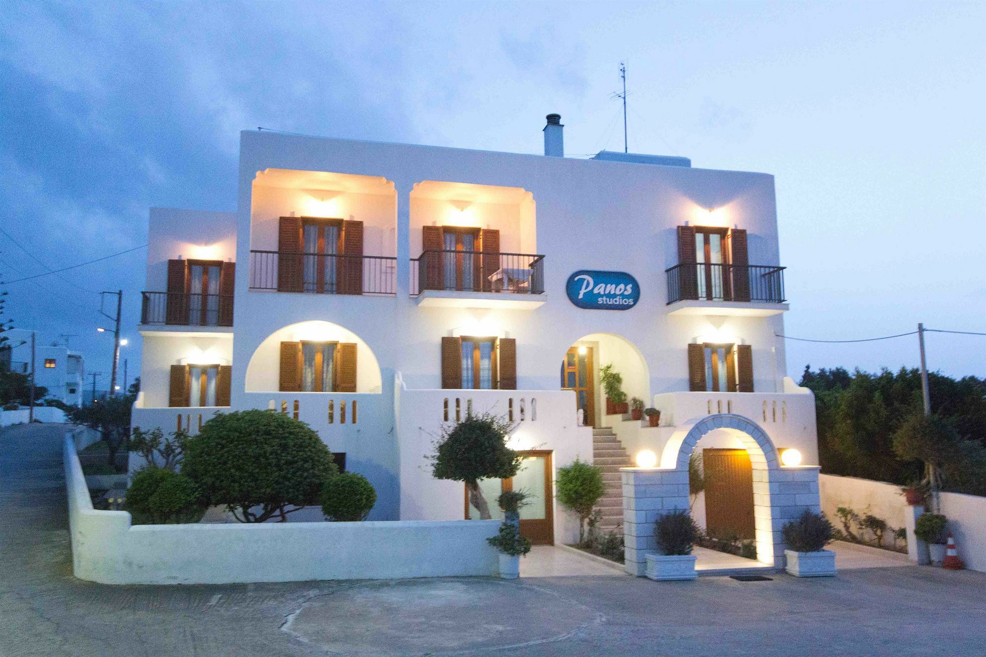 Panos Luxury Studios Páros Exterior foto